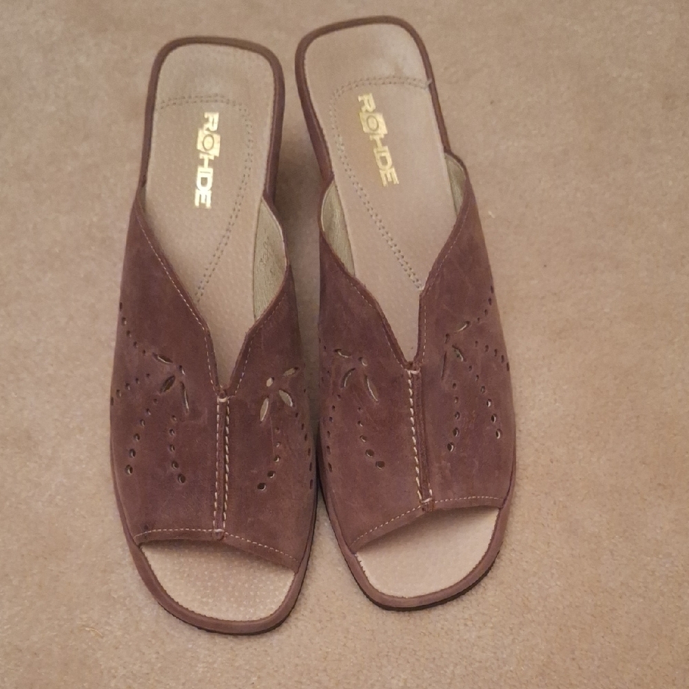 Women's Brown Suede Sandals